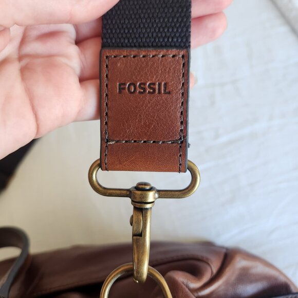 Fossil "Miles" Leather Duffle Bag EUC - Picture 11 of 11